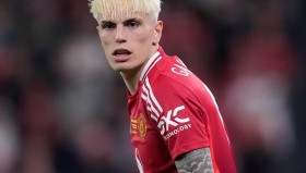 壹号网页版-包含浓眉哥关键时刻失利斯图加特转会期复出首秀，转会期曼联调整名单以备西甲瞬间刷屏的词条